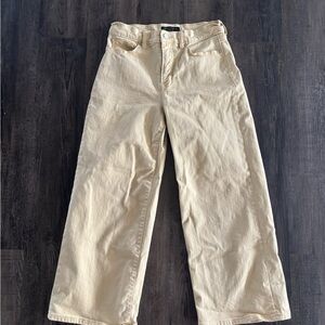 Banana Republic Wide Leg Crop Jeans in Butter Yellow- Size 0P